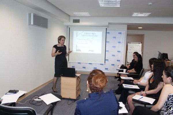 "Employment and interview" and " Performance evaluation" trainings with HR specialists